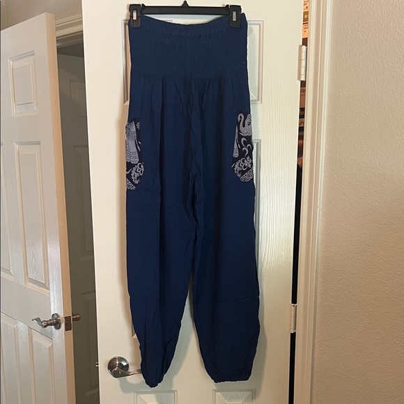 Elegant Navy Blue Joggers with White Accents - Picture 1 of 4